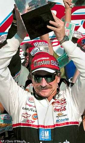 Auto Dale Earnhardt Legend Racing on Crash Kills Auto Racing Legend   Dale Earnhardt Dies On Final Lap Of