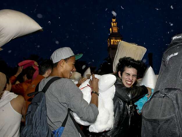 Seventh Annual Valentine's Day Pillow Fight - SFGate