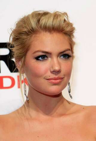 Swimsuit Slideshow on Swimsuit Issue Cover Model Kate Upton Arrives At Club Si Swimsuit