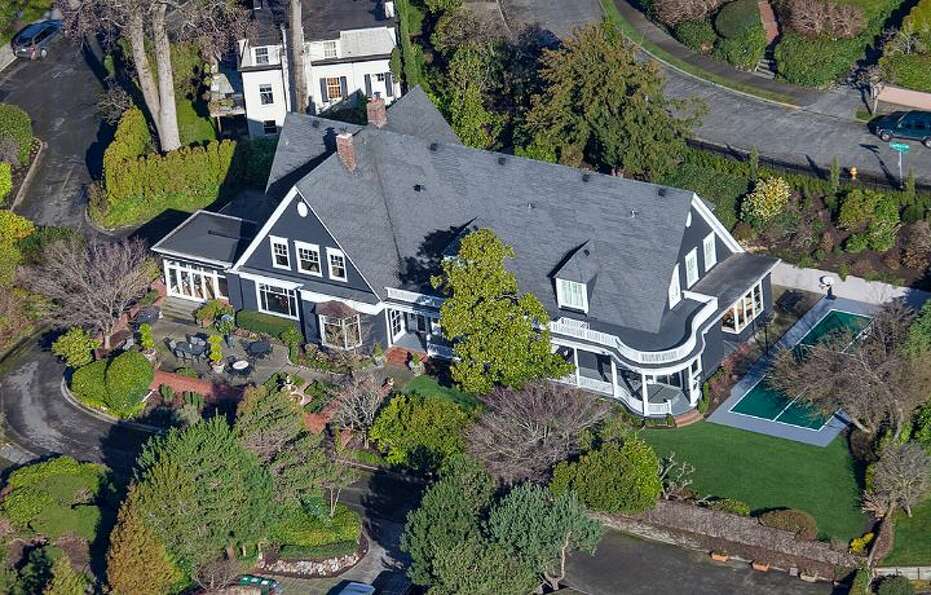 When you think of Laurelhurst opulence, it's very likely something like 