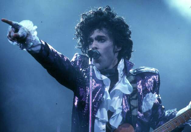 Prince performs live at the Fabulous Forum on February 19, 1985 in Inglewood, California. Photo: Michael Ochs Archives, Getty Images / Michael Ochs Archives
