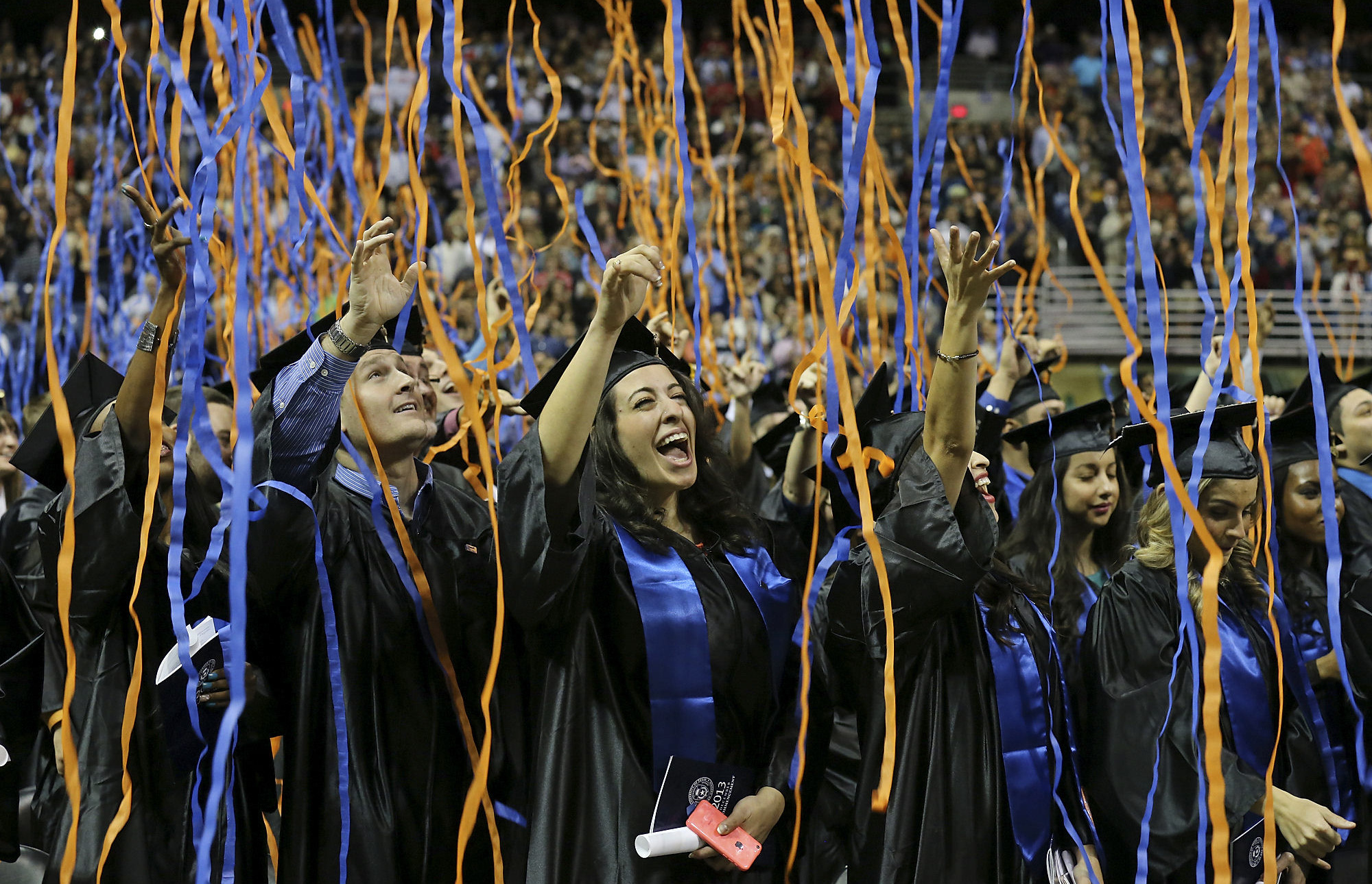 UTSA's December grads all smiles at commencement - San Antonio Express-News