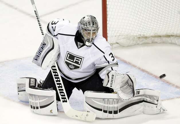 Kings goaltender Jonathan Quick needed to make only 23 saves against the Sharks, stopping a flurry in the  third period to seal the victory. Photo: Marcio Jose Sanchez, Associated Press