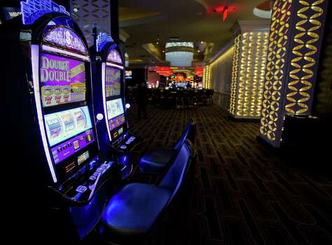 Houston billionaire's Lake Charles casino opens early