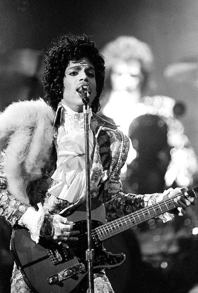 Prince performs at the Summit, Jan. 10, 1985. Photo: Steve Campbell, Houston Chronicle / Houston Chronicle