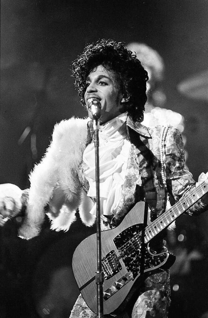 Prince performs at the Summit, Jan. 10, 1985. Photo: Steve Campbell, Houston Chronicle / Houston Chronicle