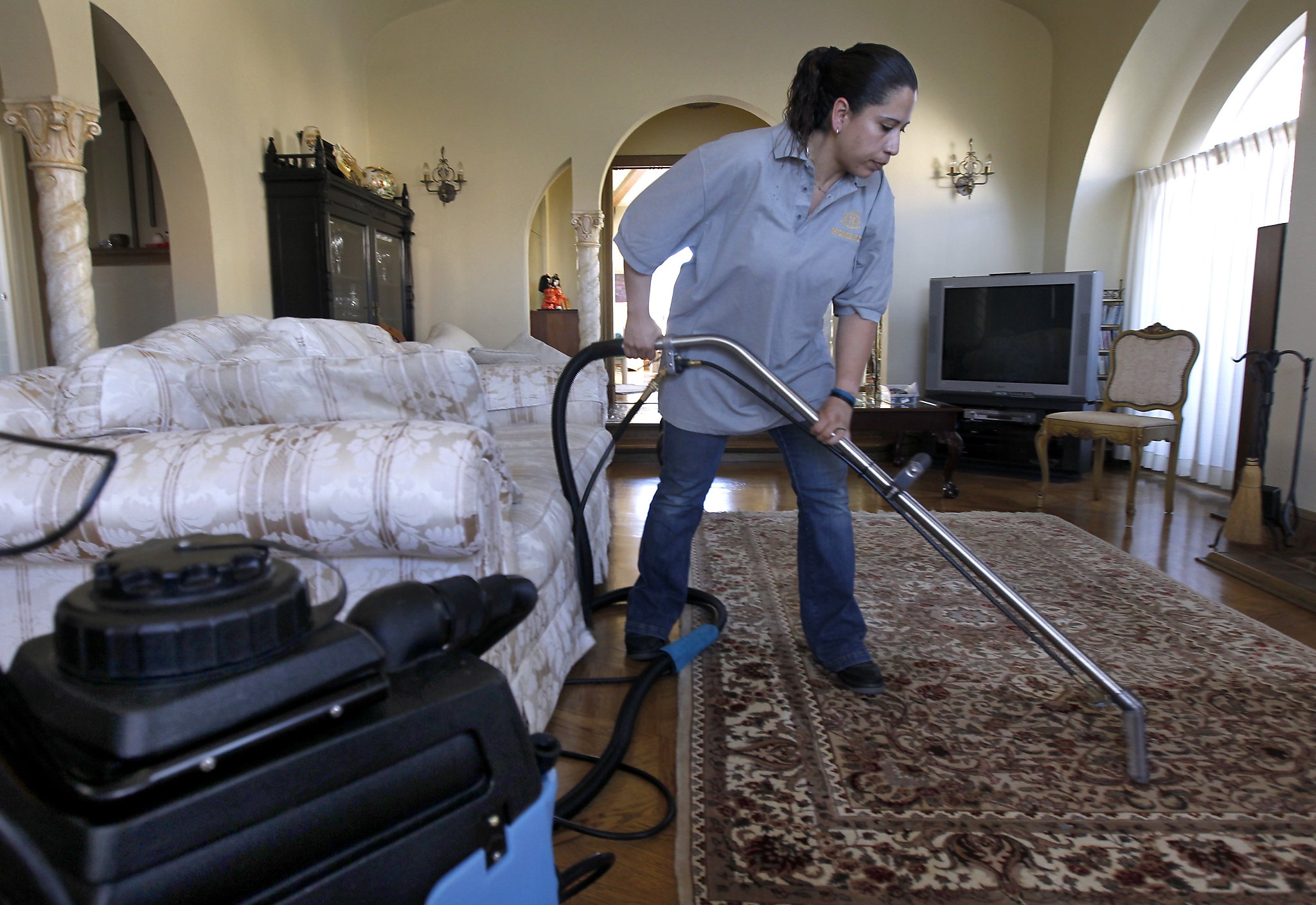 How do you get Homejoy house cleaning services?