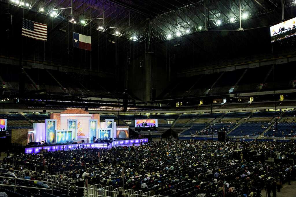Delegates at the 60th General Conference Session of the Seventh-day Adventist Church meet in the Alomodome in San Antonio, Texas. Ray Whitehouse / San Antonio Express-News Photo: Ray Whitehouse, Staff / San Antonio Express-News / 2015 San Antonio Express-News