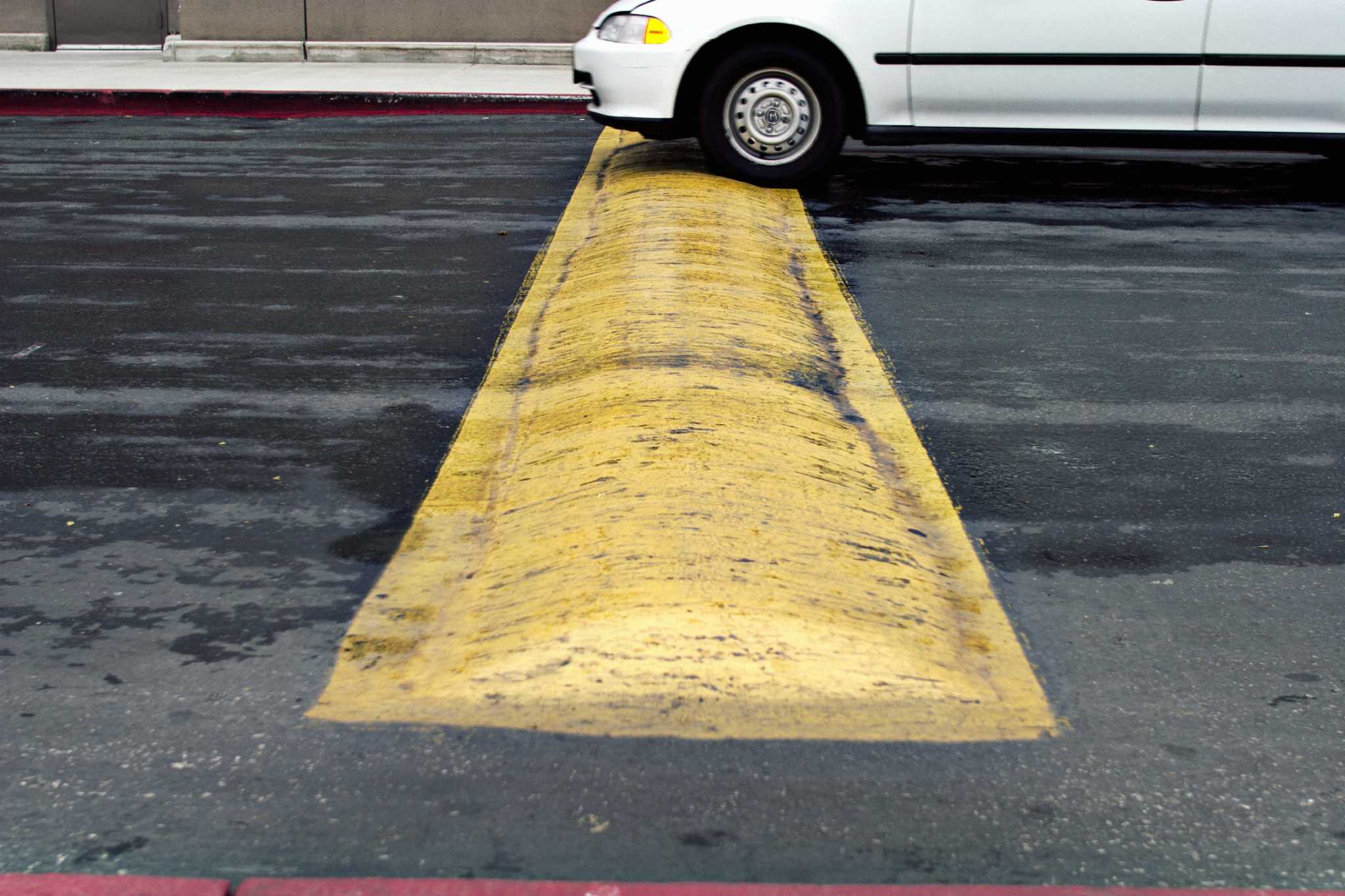 City makes it faster for residents to seek speed bumps - Houston Chronicle