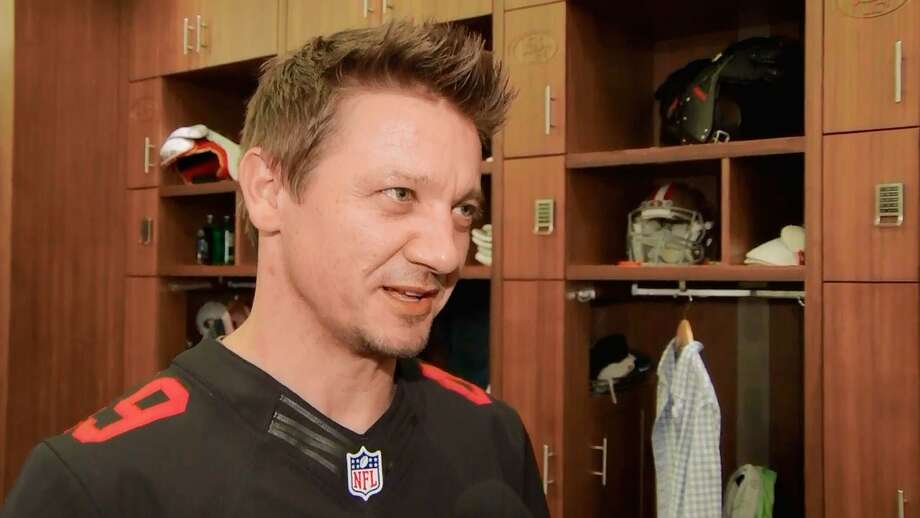 Jeremy Renner visited the 49ers locker room after a season-opening win over the Vikings. Photo: Terrell Lloyd / Photo © Terrell Lloyd