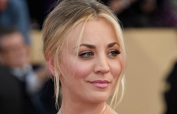 Kaley Cuoco Posts Topless Cupping Photo, Says It 'Hurts So Good' - SFGate