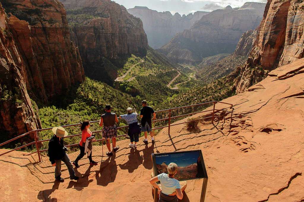 Αποτέλεσμα εικόνας για U.S. National Park visits break record for third consecutive year