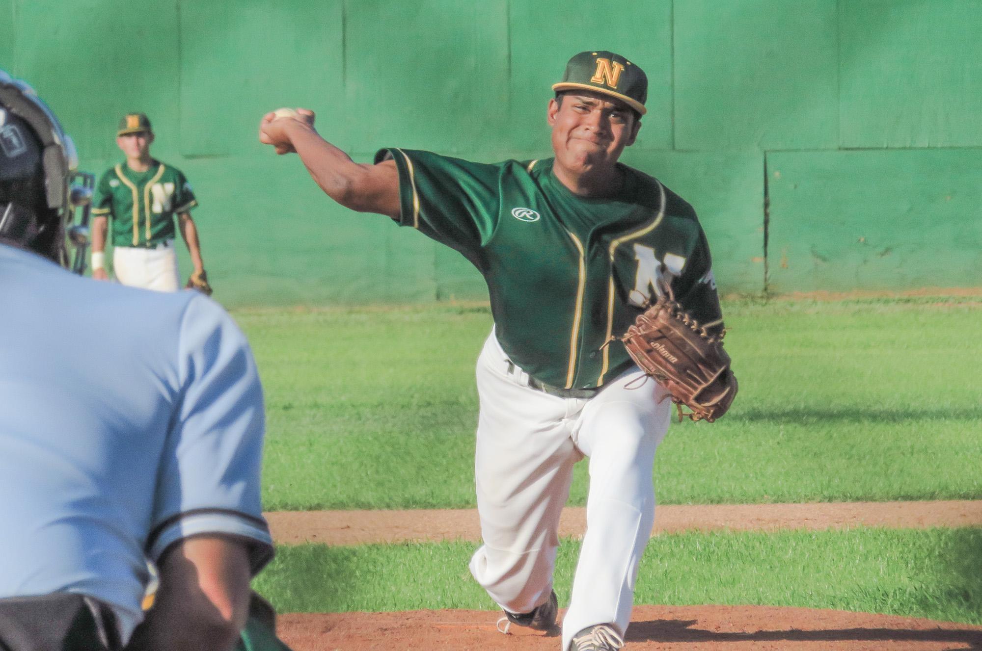 Shorthanded Mustangs lose at home 10-3 to Rio Grande City - Laredo Morning Times