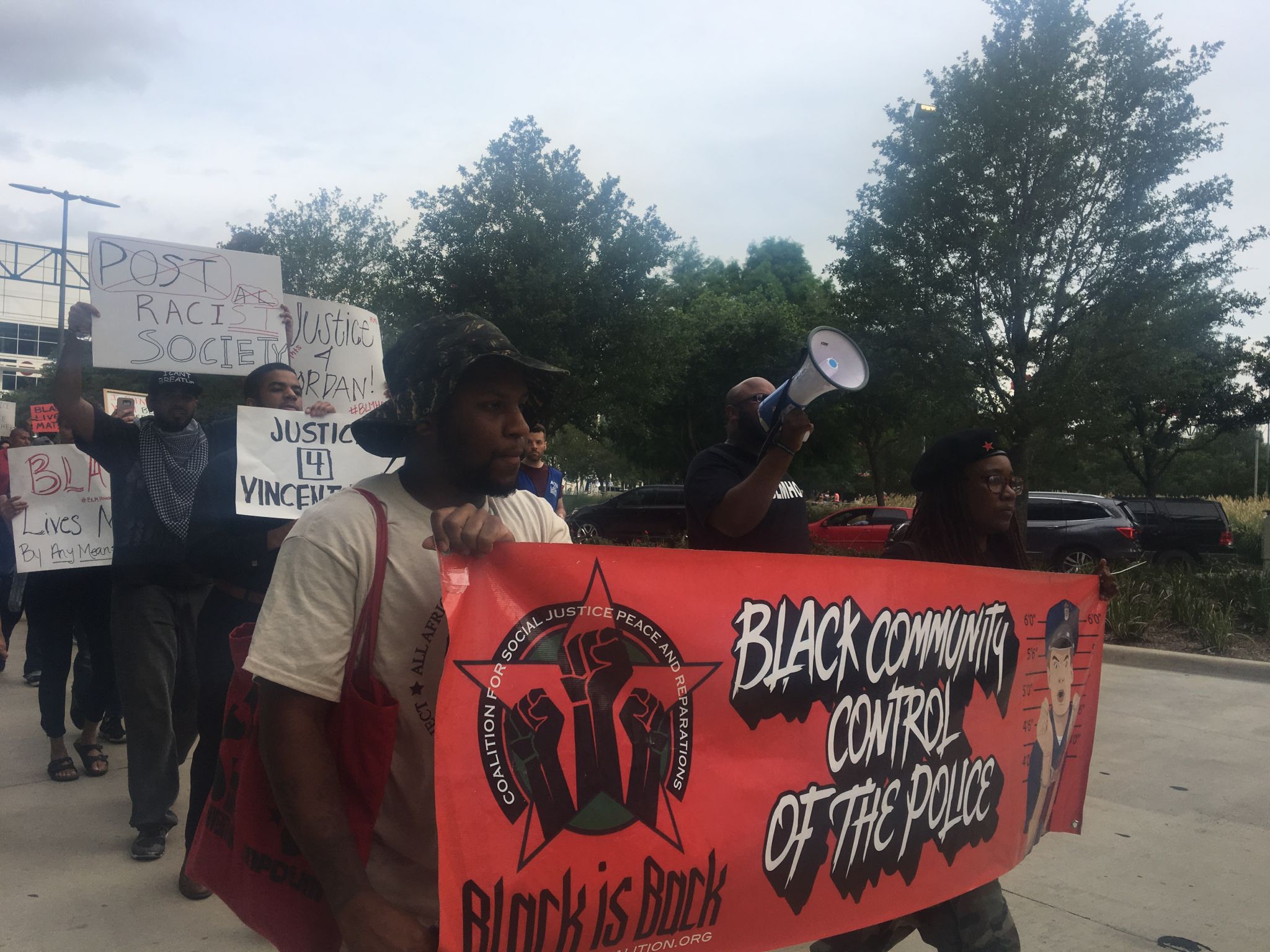 Black Lives Matter march draws more than 100 to downtown Houston