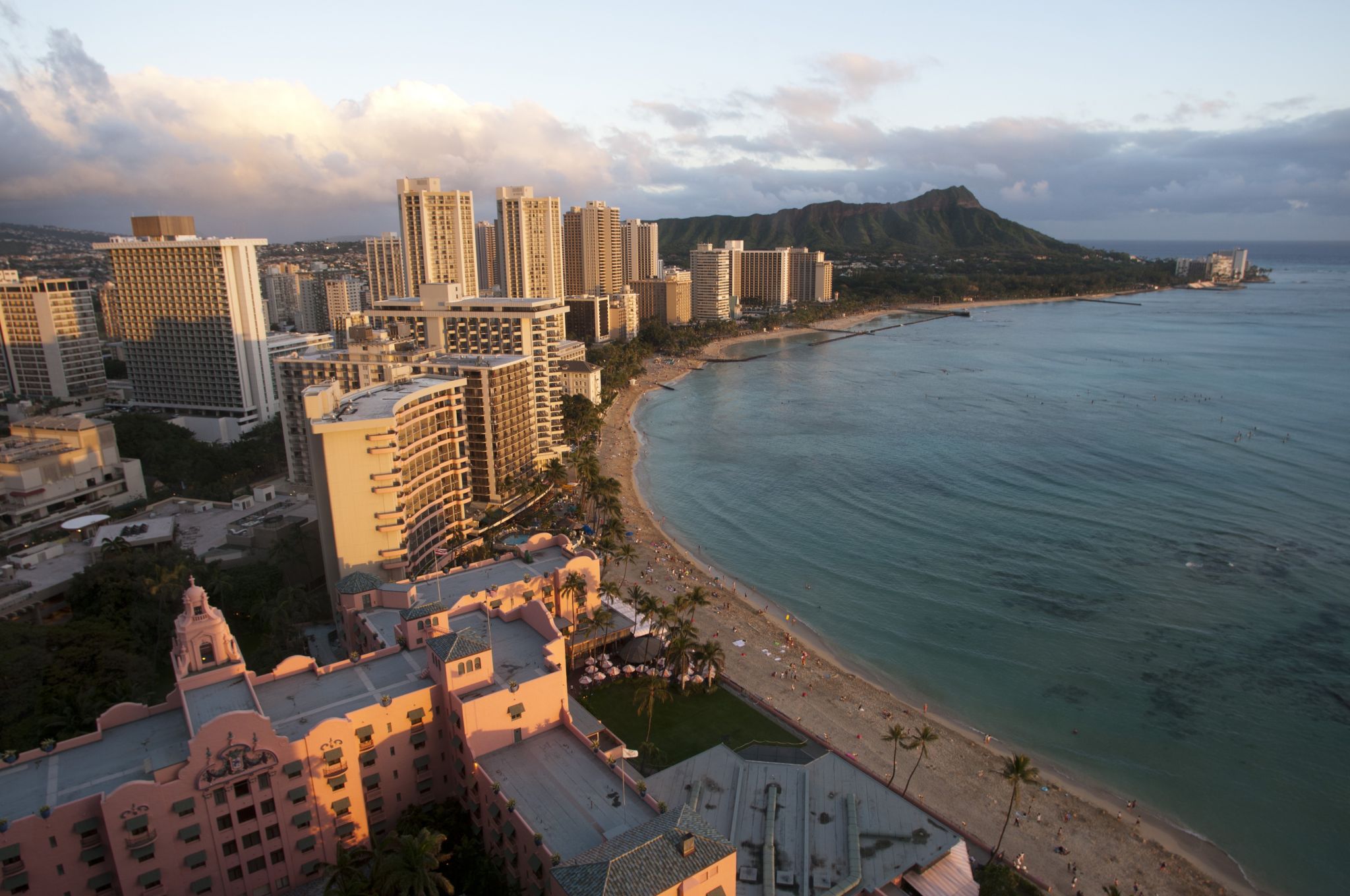 Hawaii prepares for nuclear attack, trying not to scare the daylights out of residents ...2048 x 1360