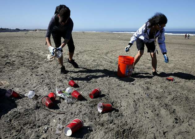 Volunteers keep Ocean Beach from drowning in trash