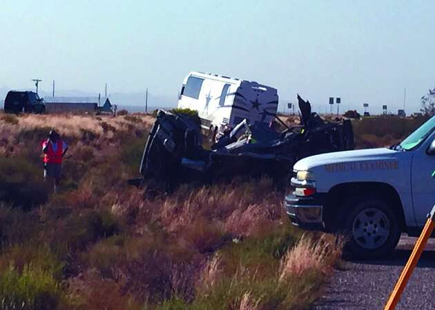 Bus carrying Dallas Cowboys team staff involved in wreck killing 4 in Arizona