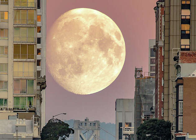 Bay Area locals flood social media with images of last night's extraordinary supermoon