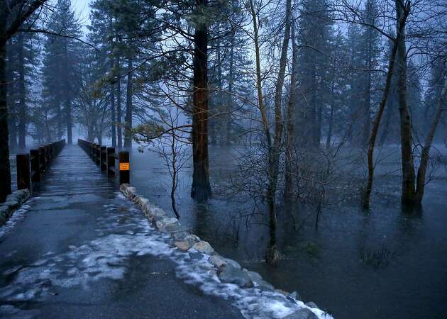Melting snow causes minor flooding of Yosemite's Merced River