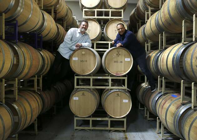Two former Giants, one Northern California wine company