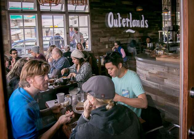 Outerlands embodies its Outer Sunset neighborhood