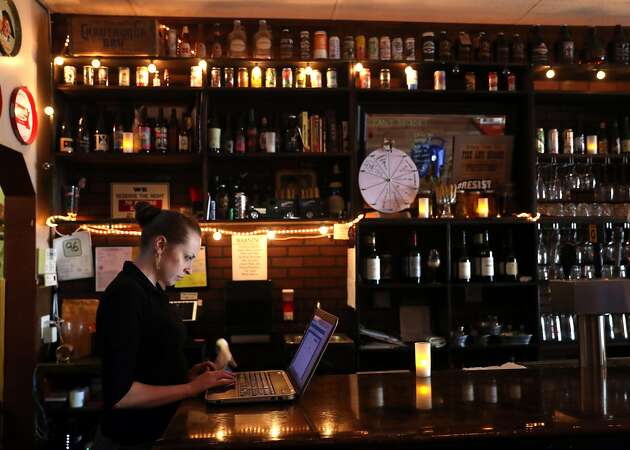 San Francisco liquor licenses begin to flow to restaurateurs