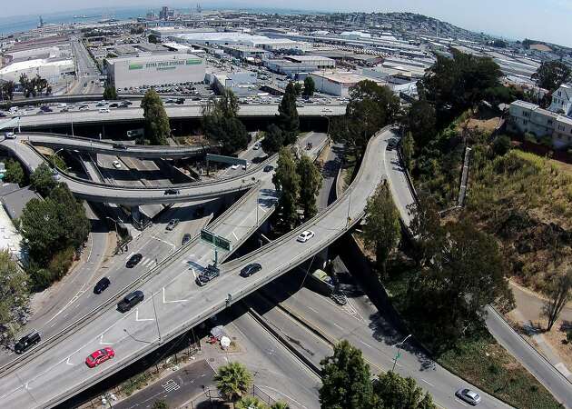S.F. supervisor pushes to untangle freeway Hairball