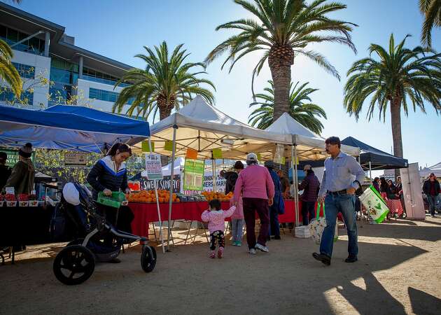 As Oakland evolves, its longtime farmers' market adapts. Again.